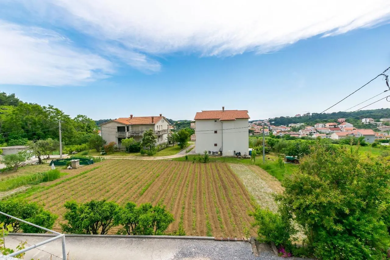 Palit Apartments Mirta