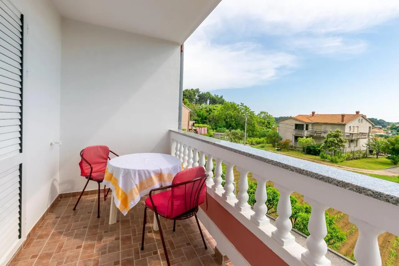 Apartments Mirta Palit
