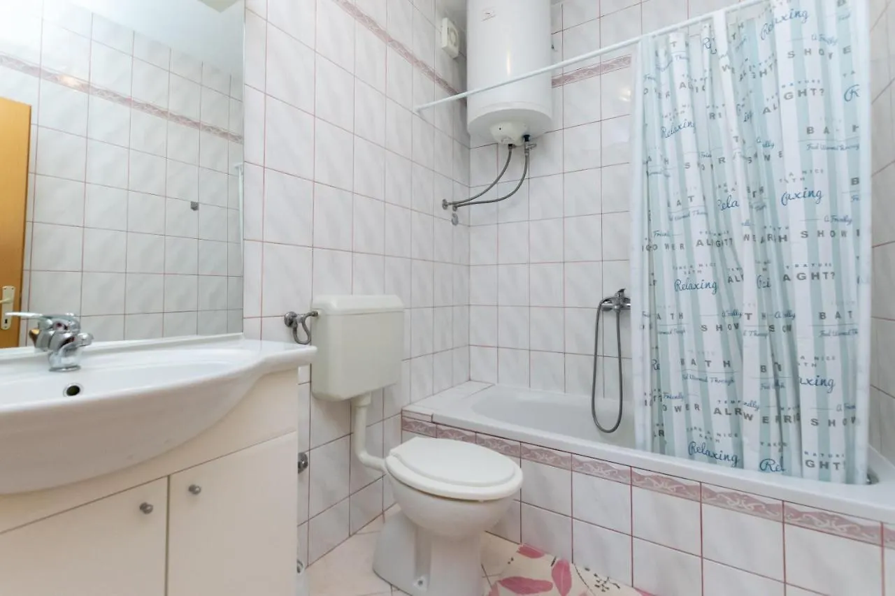 Apartments Mirta Palit