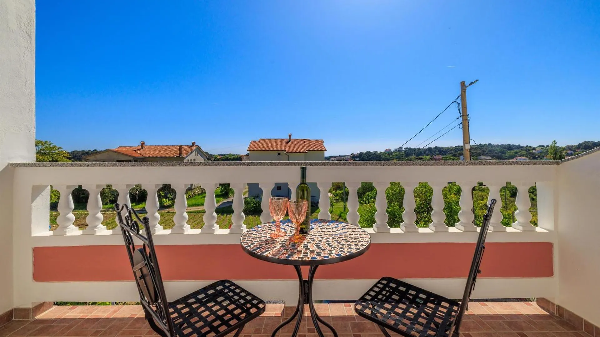 Apartments Mirta Palit