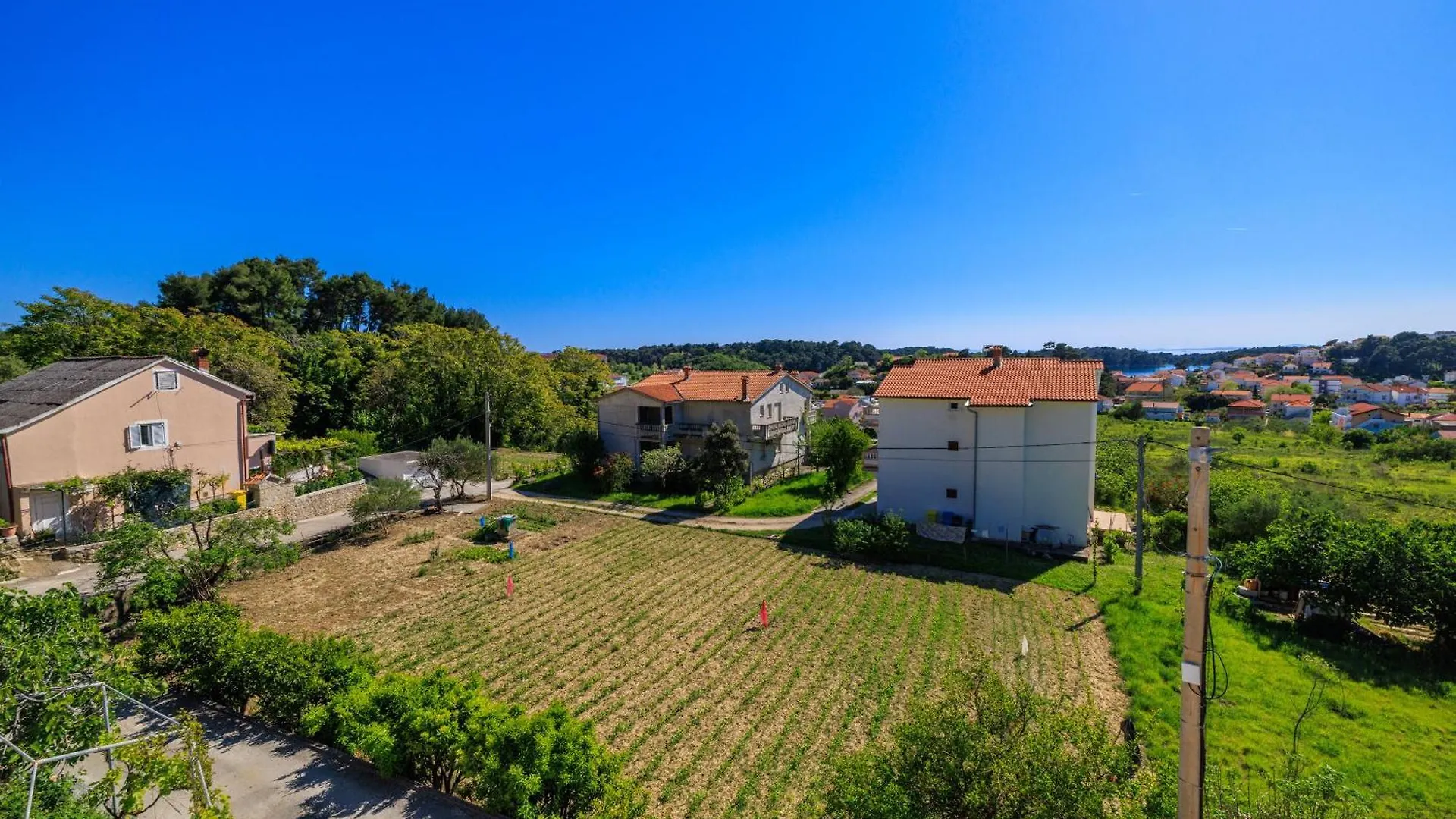 Apartments Mirta Palit
